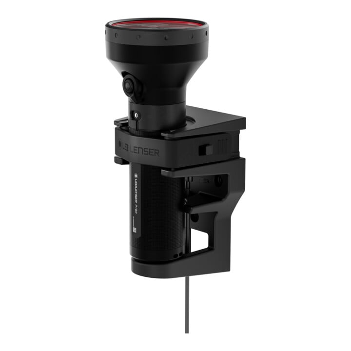 Ledlenser Lampe de poche rechargeable haute performance P18R noire