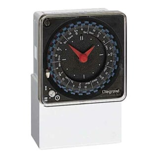Legrand (BT) Horloge analogique avec réglage de marche 230V, 50Hz MaxiRexQT/49754