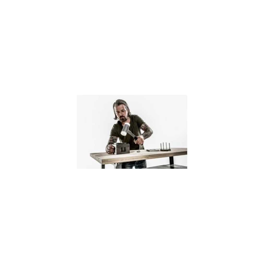 Marteau Halder Supercraft EH-3377 avec manche en tube d'acier, insert en nylon, sans recul