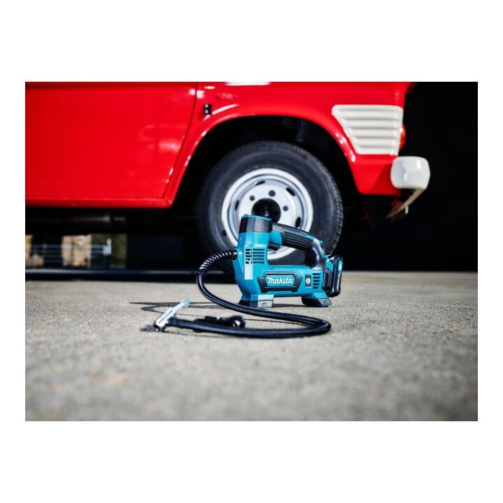 Makita accu compressor 8,3 bar 12V MP100DZ