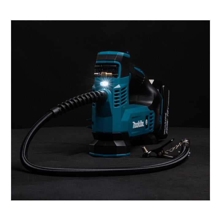 Makita accu compressor 8,3 bar 18V DMP180Z