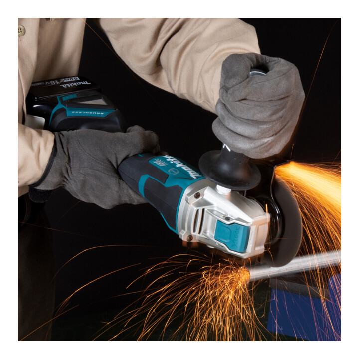 Makita accu haakse slijper 18V DGA520ZX1
