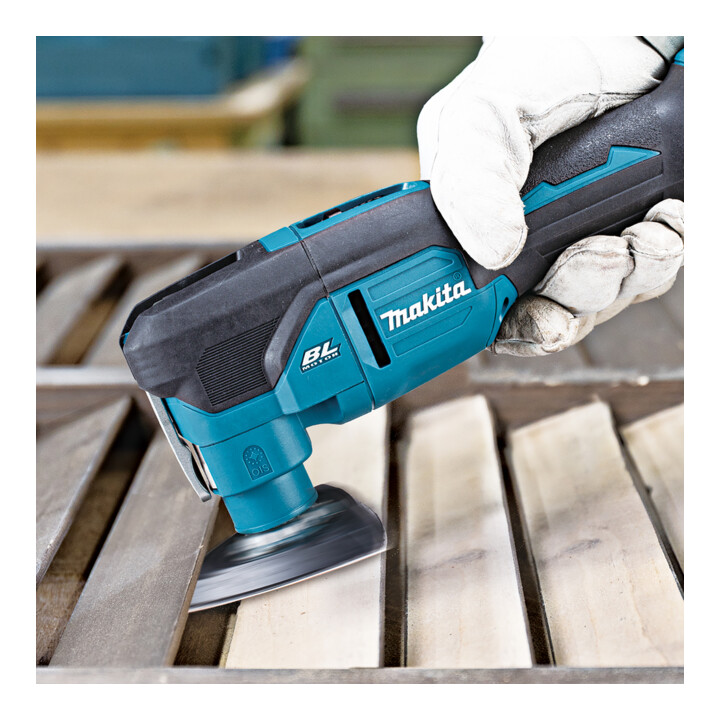 Makita Accu-multifunctioneel gereedschap 18V 5,0 Ah 2 accu’s oplader accessoires set