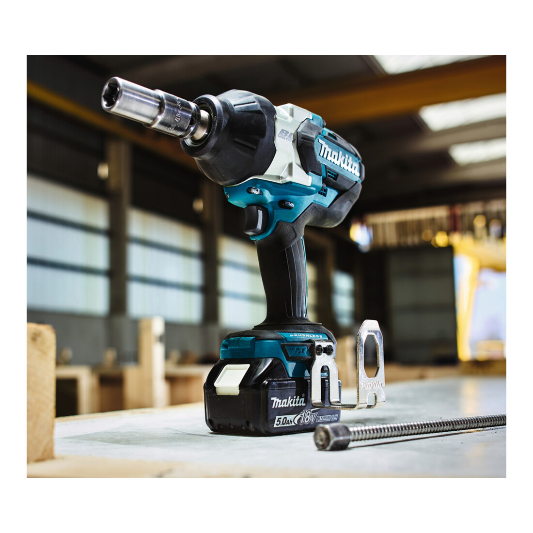 Makita accu slagmoersleutel DTW1002RTJ