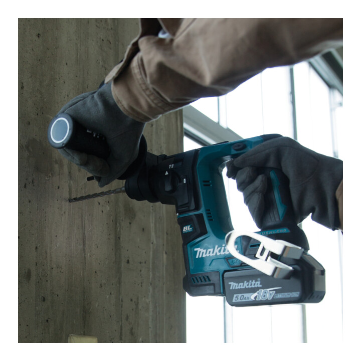 Makita accuklopboormachine voor SDS-PLUS 18 V / 2.0 Ah, 2 accu + lader in MAKPAC DHR171RAJ