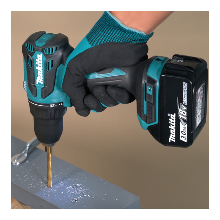 Makita Akku-Bohrschrauber 18V 3,0 Ah 2 Akkus Ladegerät MAKPAC
