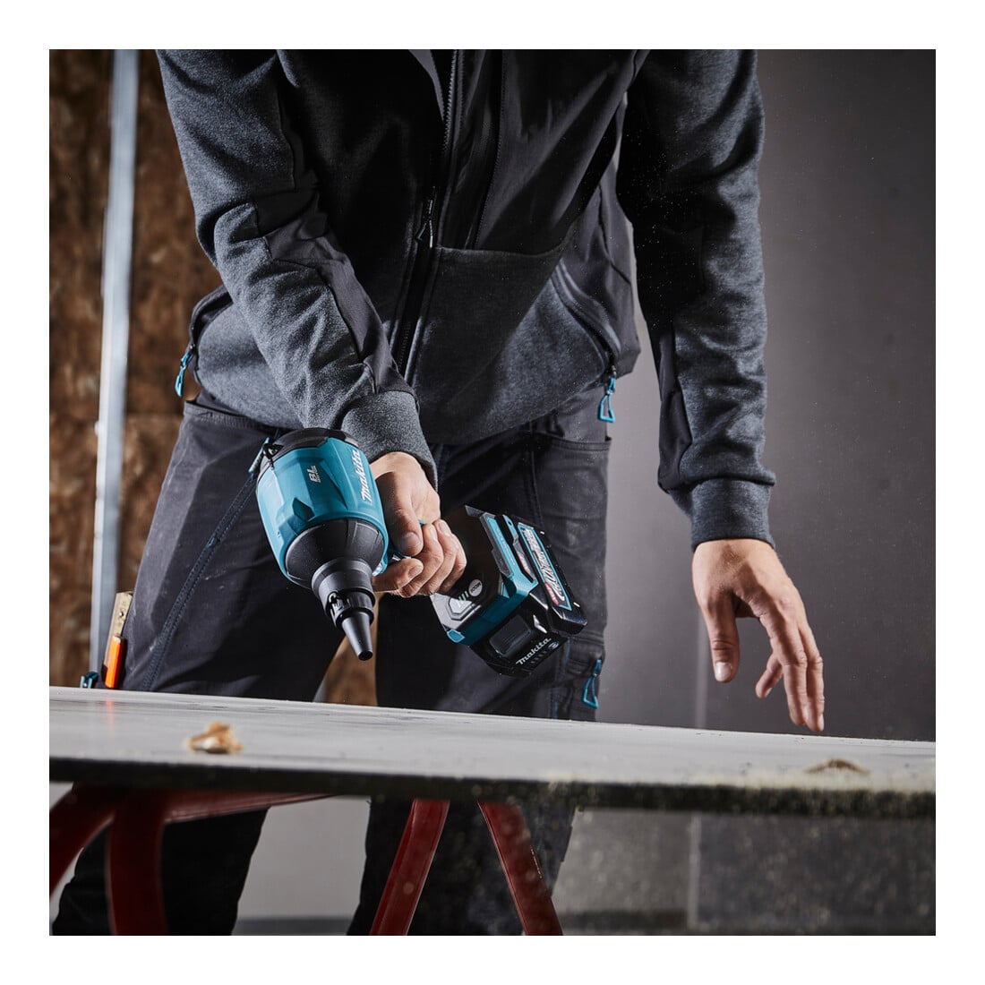 Makita Akku-Gebläse AS001GZ 40V max. (ohne Akkus, ohne Ladegerät)