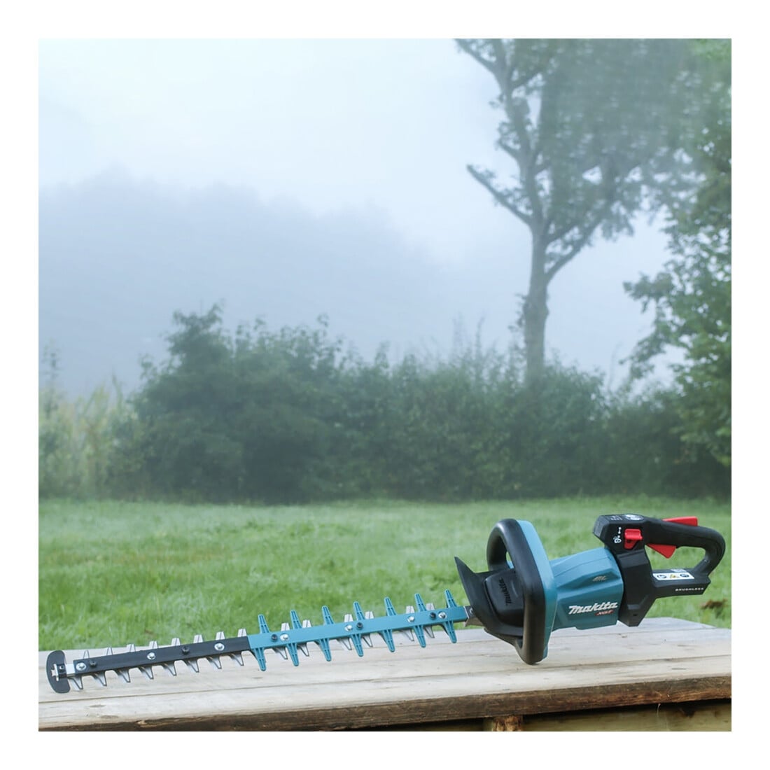 Makita Akku-Heckenschere 60cm 40V UH004GZ