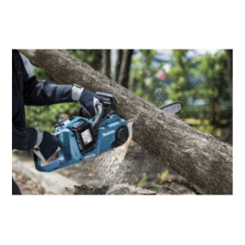 Makita Akku-Kettensäge 2 Batterien 3,0Ah 18V - 1 Ladegerät DUC353RF2
