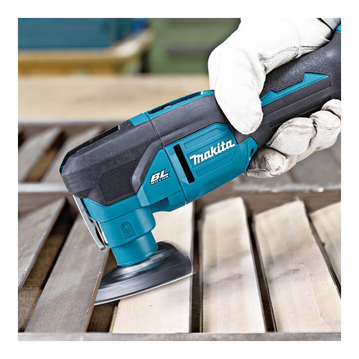 Makita Akku-Multifunktionswerkzeug 18V 5,0 Ah 2 Akkus Ladegerät Zubehör Set