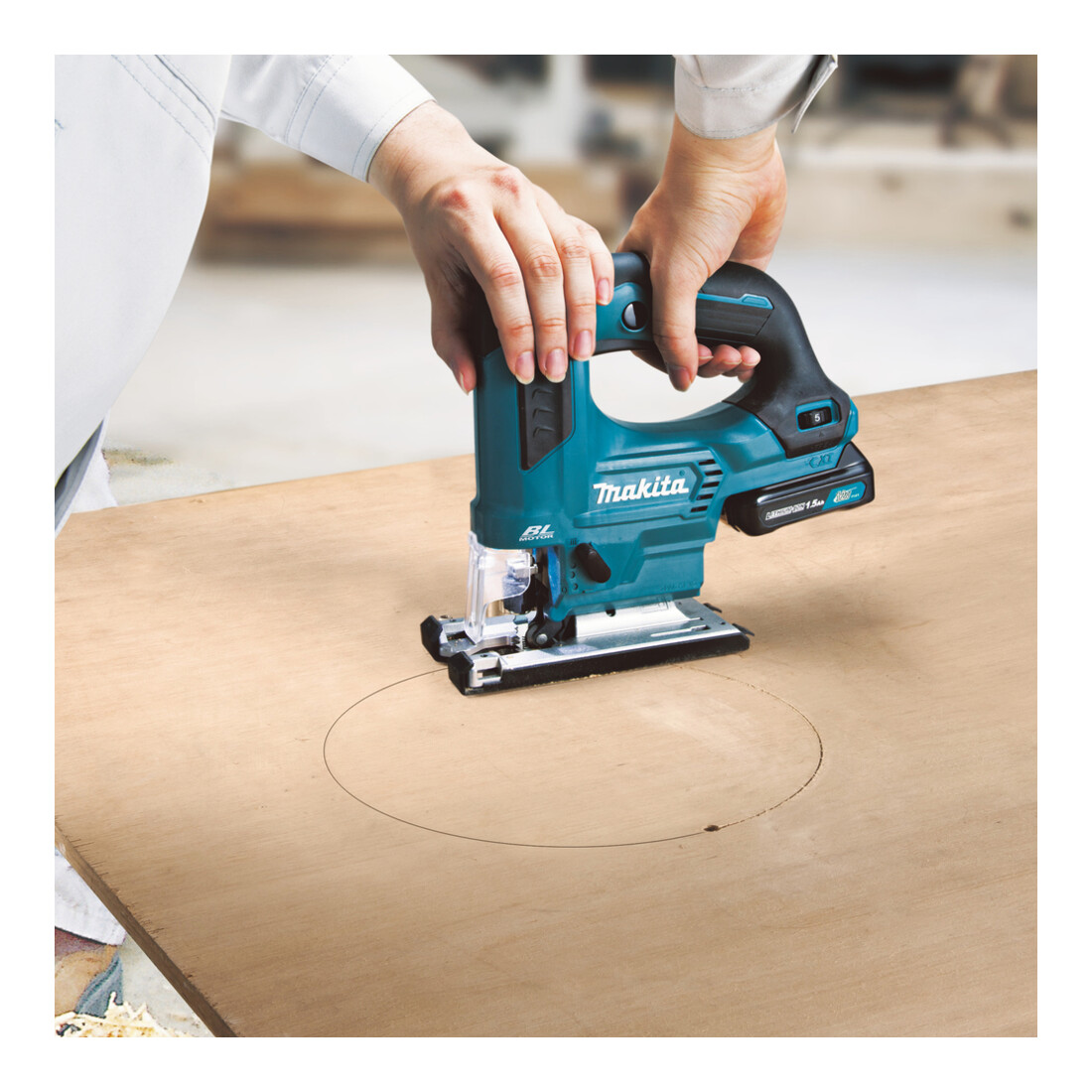Makita Akku-Pendelhubstichsäge JV103DZ 10,8 V (ohne Akku, ohne Ladegerät)