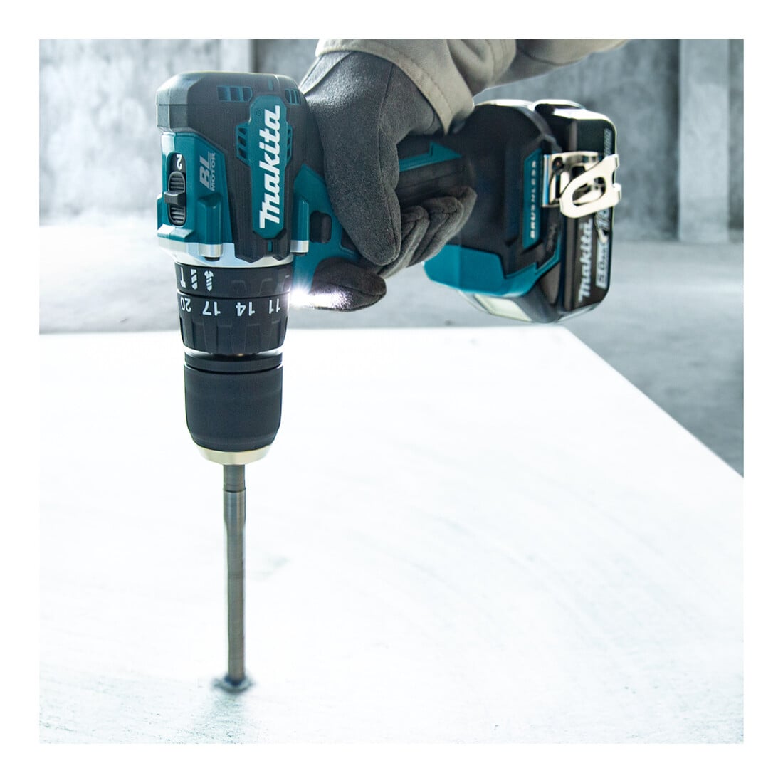 Makita Akku-Schlagbohrschrauber 18V DHP487RAJ
