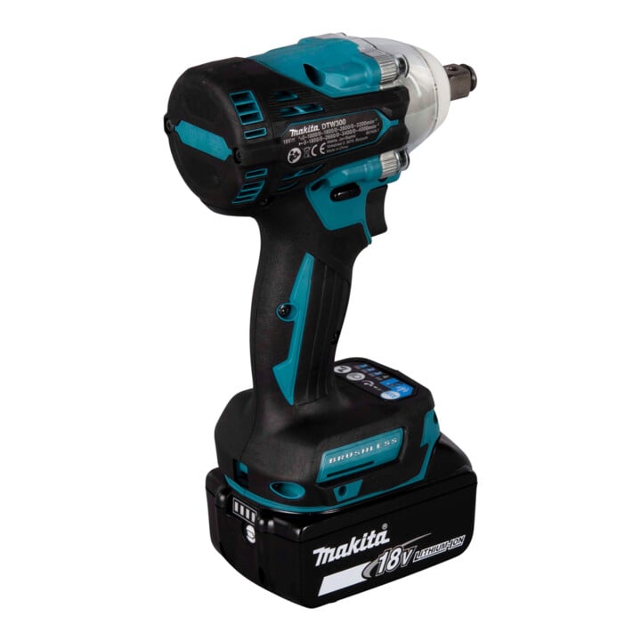 Makita Akku-Schlagschrauber 18V / 5,0 Ah, 2 Akkus + Ladegerät im MAKPAC