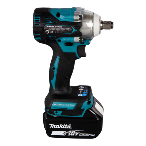 Makita Akku-Schlagschrauber 18V / 5,0 Ah, 2 Akkus + Ladegerät im MAKPAC