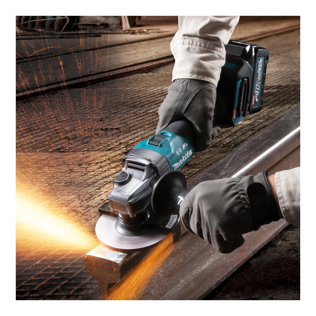 Makita Akku-Winkelschleifer 40V GA005GM201