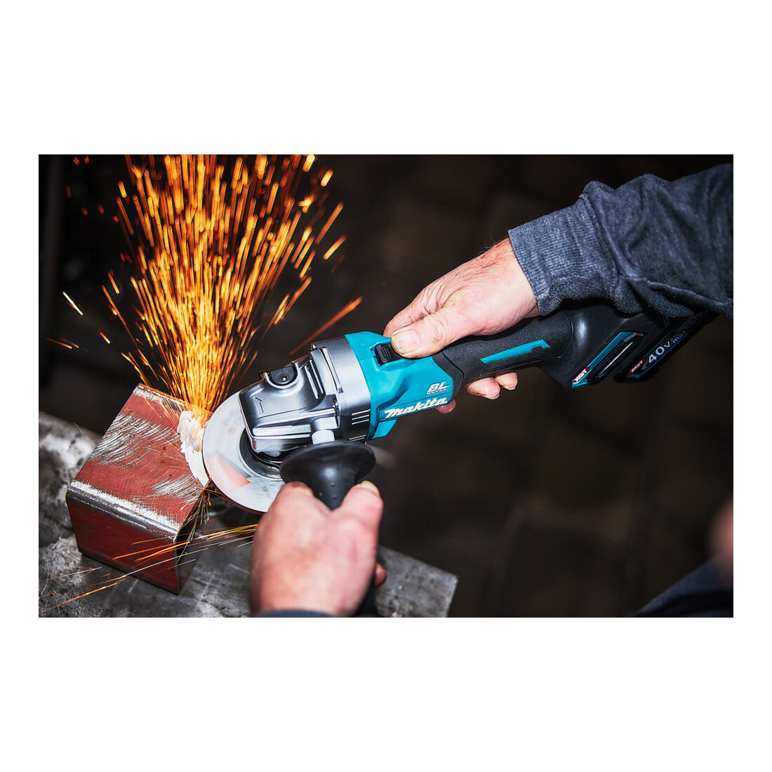 Makita Akku-Winkelschleifer 40V GA008GZ