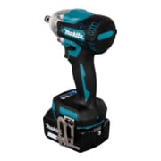 Makita Avvitatore a impulsi a batteria 18 V / 5,0 Ah, 2 batterie + caricabatterie in MAKPAC-4