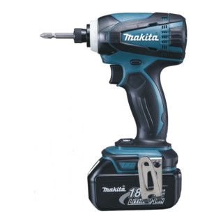 Makita Avvitatore a impulsi a batteria DTD146RFE3 +3 batterie BL1830 3,0 Ah