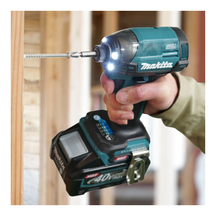 Makita Clé à chocs sans fil 40V, 3700 tr/min, sans batterie