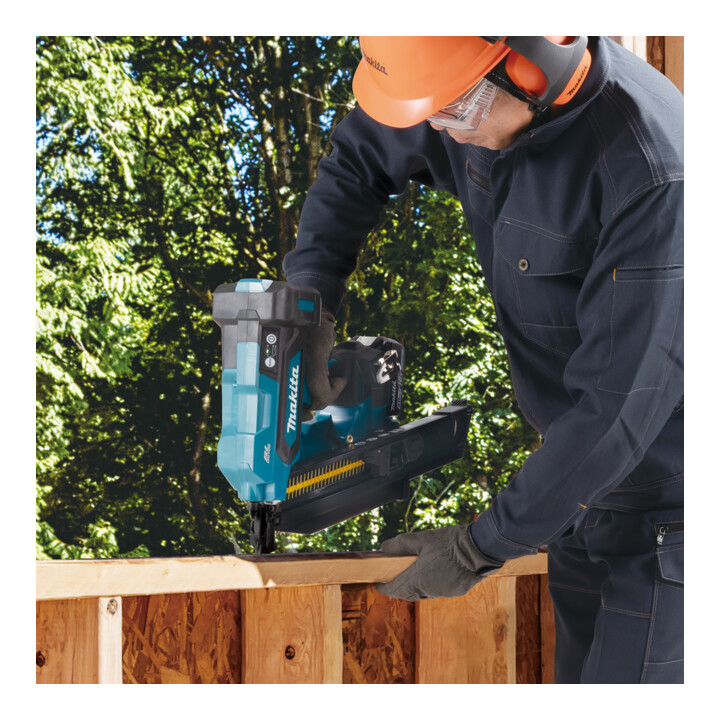Makita Cloueur à bande sans fil DBN901 90 mm 18 V sans batterie sans chargeur dans la valise