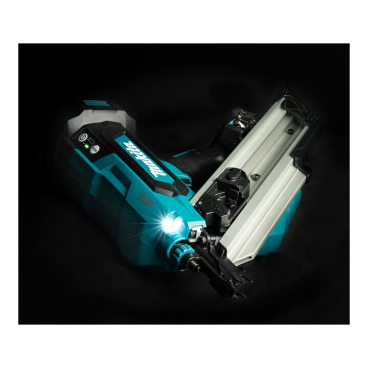 Makita Cloueur à bandes sans fil 40V max. sans batterie sans chargeur