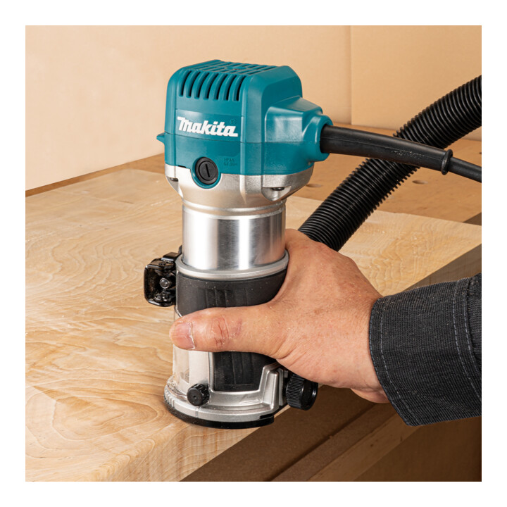 Makita Défonceuse multifonction 710 W avec modules de fraisage dans MAKPAC