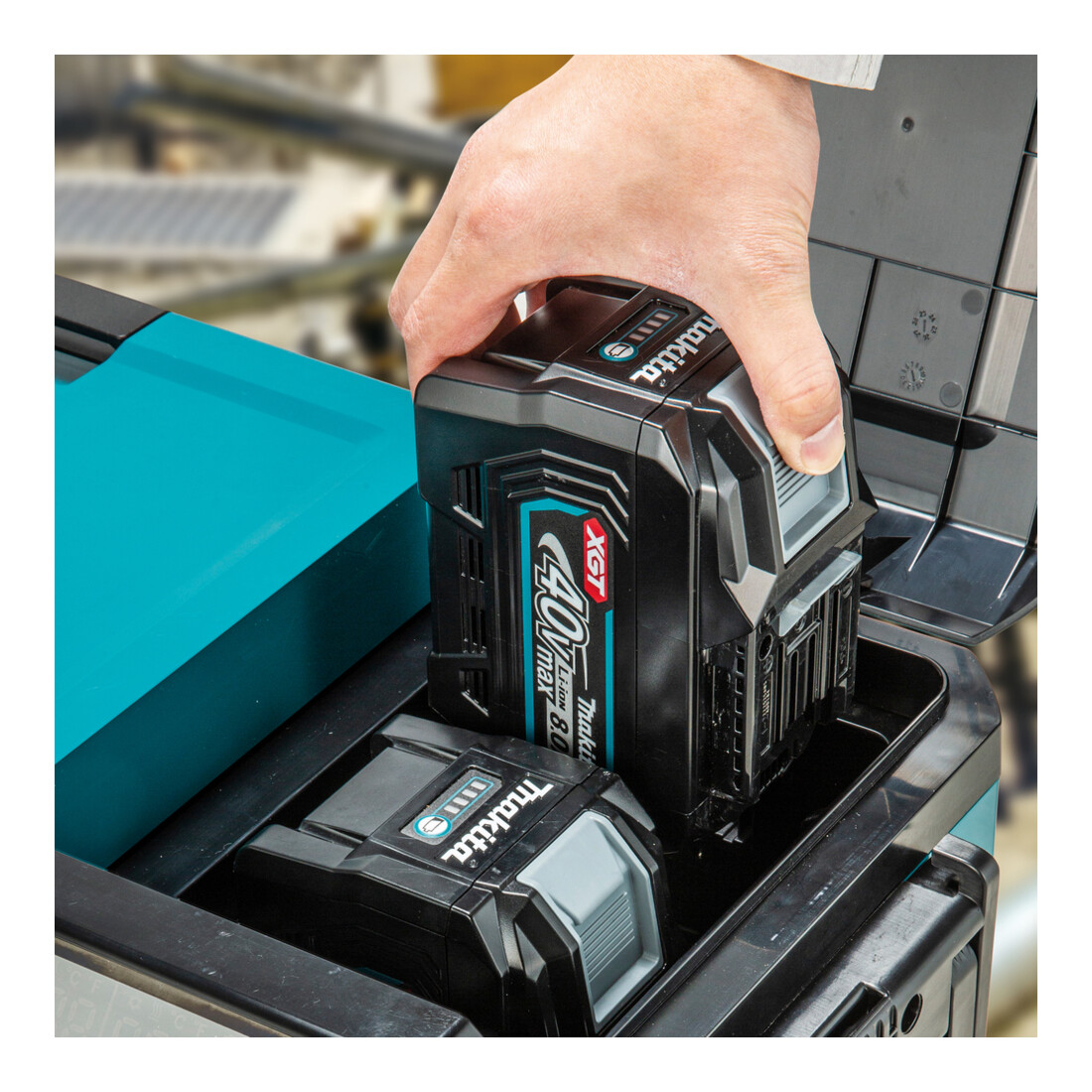 Makita Glacière et Chauffe-boîte sans fil 40V, 29 L