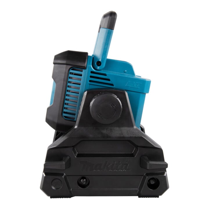 Makita LED-Baustrahler 14,4V-18V,230V mit 30 LEDs DEADML811