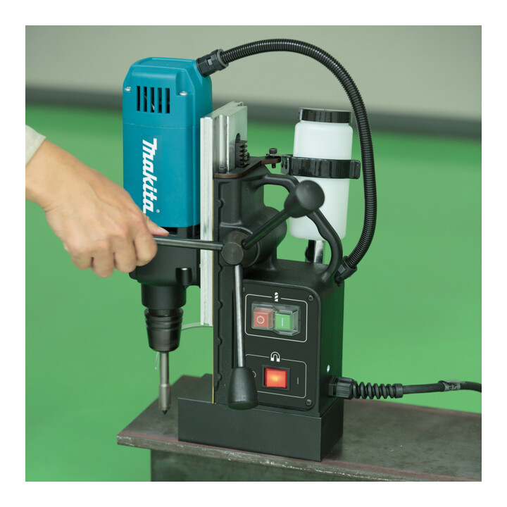 Makita Magnetbohrmaschine 1.050W