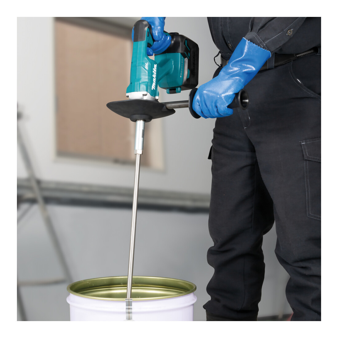 Makita Miscelatore a batteria 18V DUT130Z