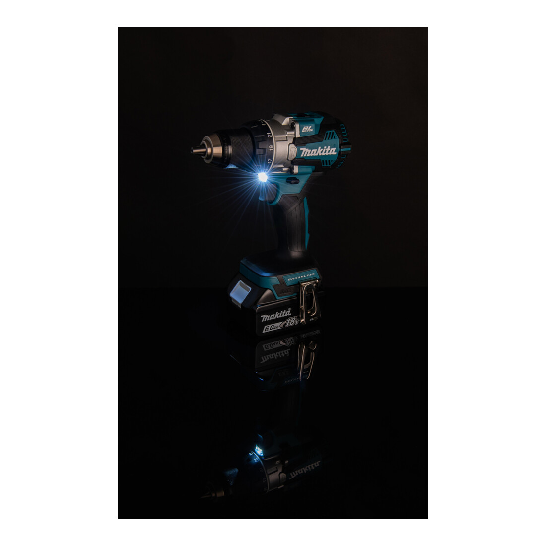 Makita Perceuse-visseuse à percussion sans fil 18V, 1800 tr/min, sans batterie