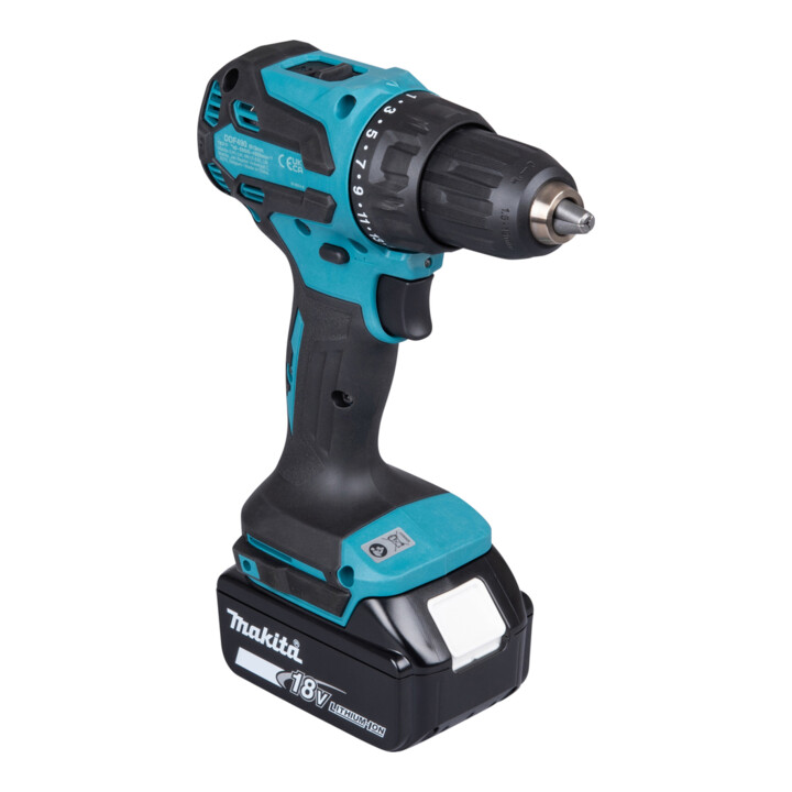 Makita Perceuse-visseuse sans fil 18V 3,0 Ah 2 batteries Chargeur MAKPAC