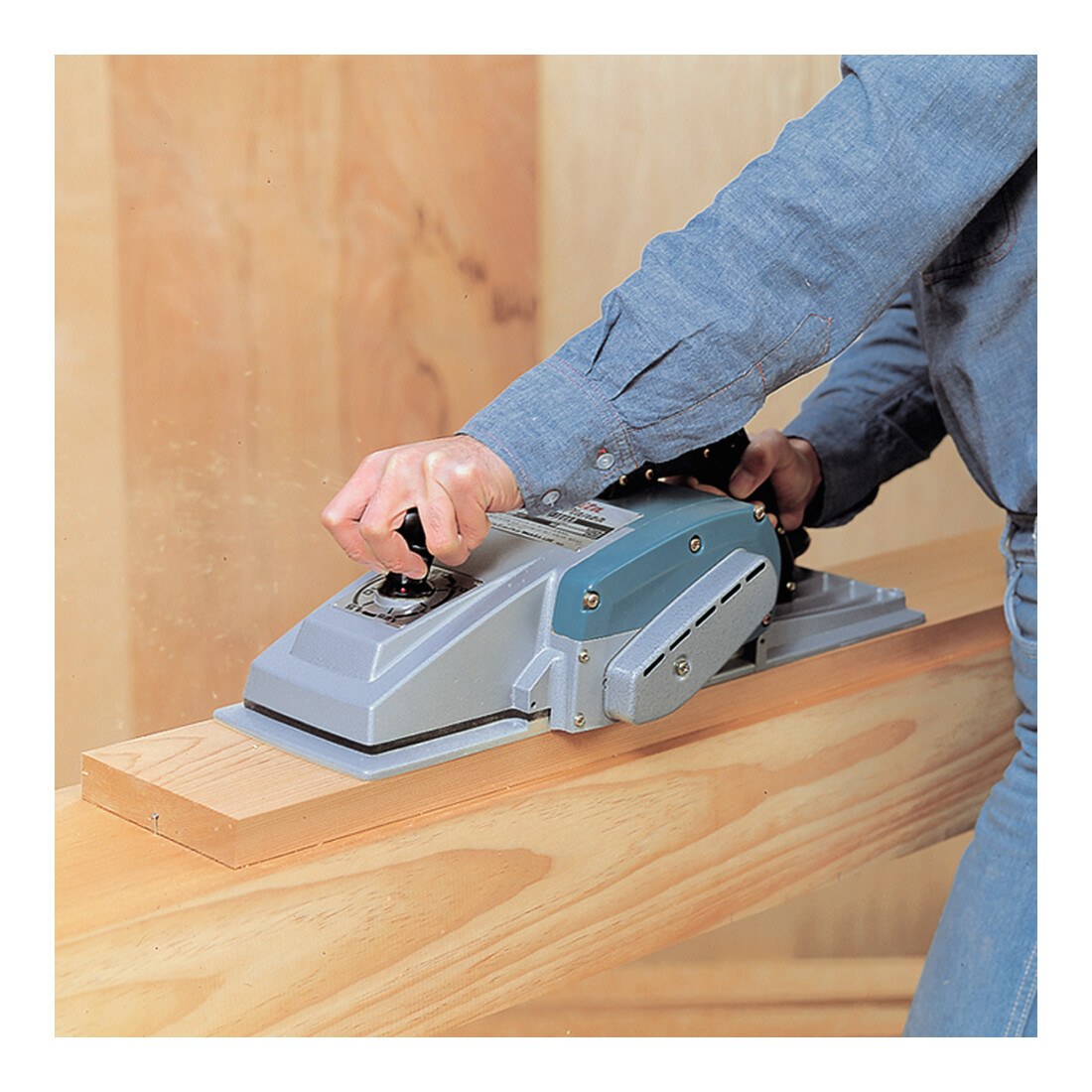 Makita Pialla da carpentieri 1806B
