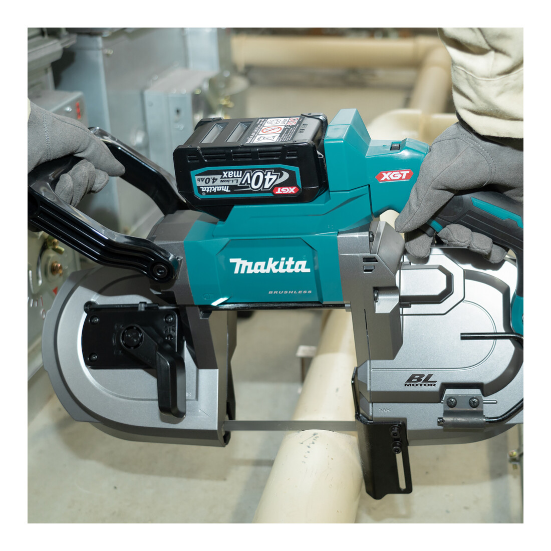 Makita Scie à ruban sans fil PB002GZ 40V max. (sans batterie, sans chargeur)