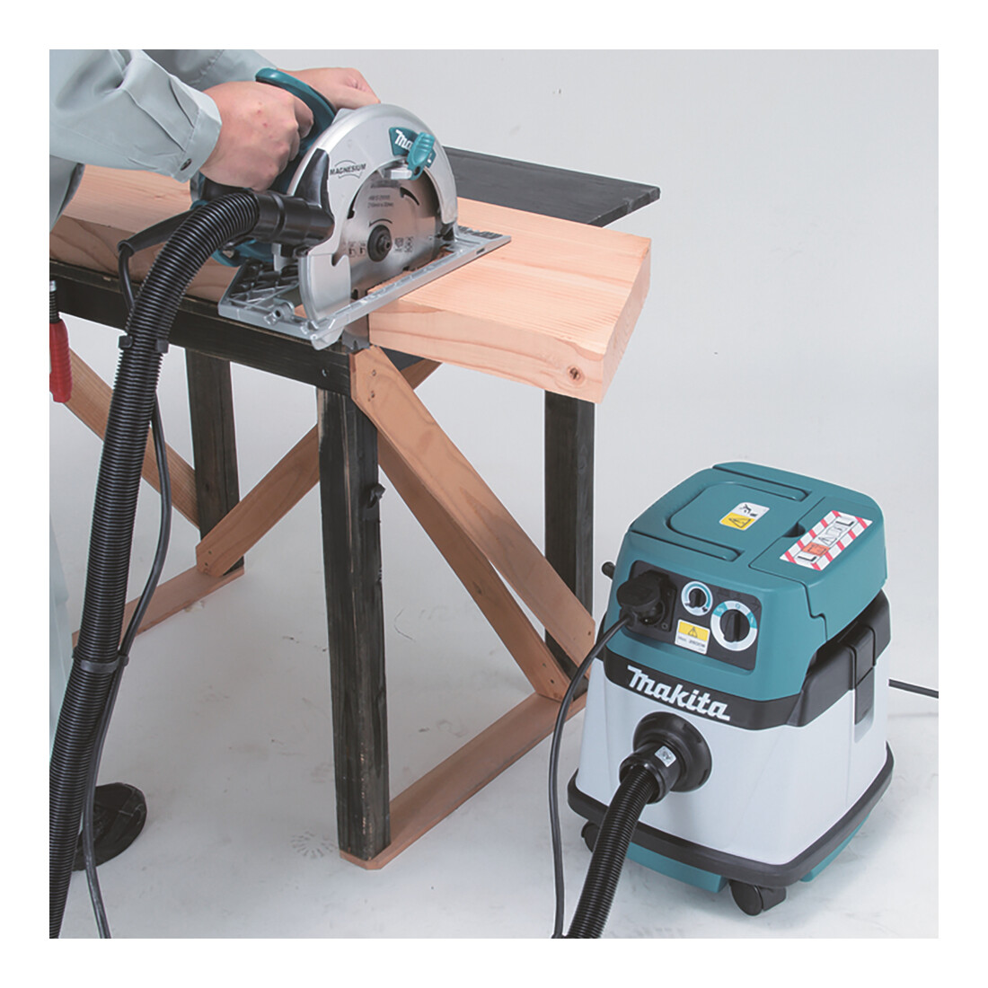 Makita stofzuiger klasse L VC1310LX1