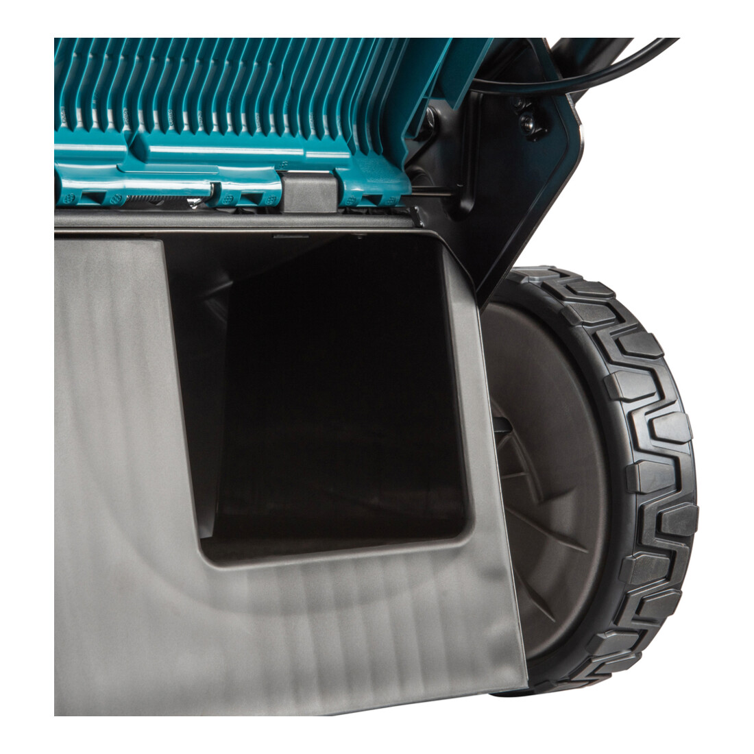 Makita Tondeuse sans fil 2x18V / 5,0 Ah, 4 batteries + chargeur