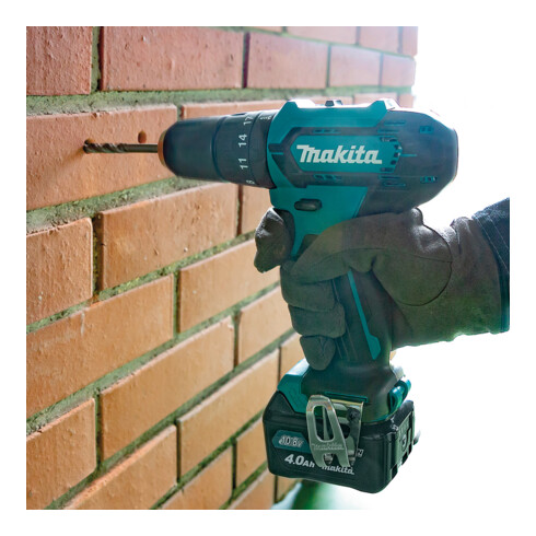 Makita Trapano avvitatore a percussione a batteria 12V max./2,0Ah, 2 batterie + caricabatterie inValigetta HP333DSAX1