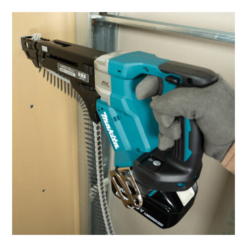 Makita Visseuse à chargeur 18V (sans batterie, sans chargeur)