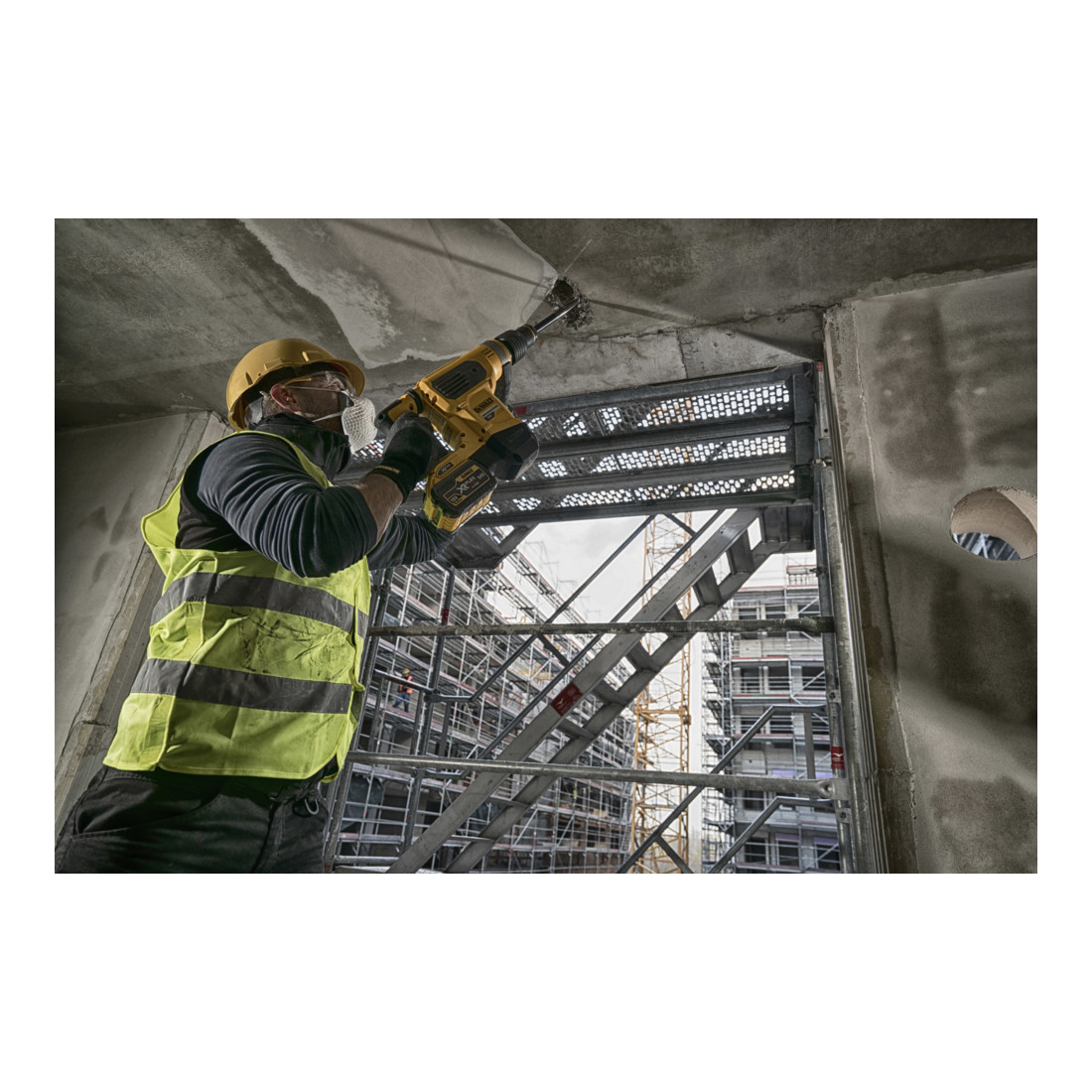 Marteau combiné à batterie DEWALT SDS-max 54V version de base DCH481N-XJ