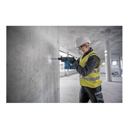 Marteau perforateur sans fil avec SDS plus GBH 18V-24 C Bosch, 2 batteries, chargeur rapide et L-BOXX
