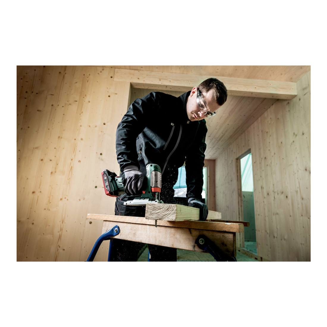 METABO  Accu-decoupeerzaag zonder accu, Type: 18LTX100