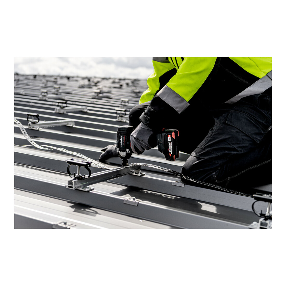Metabo Accu-slagmoersleutel SSW 18 LT 300 BL (602398840) Metabox