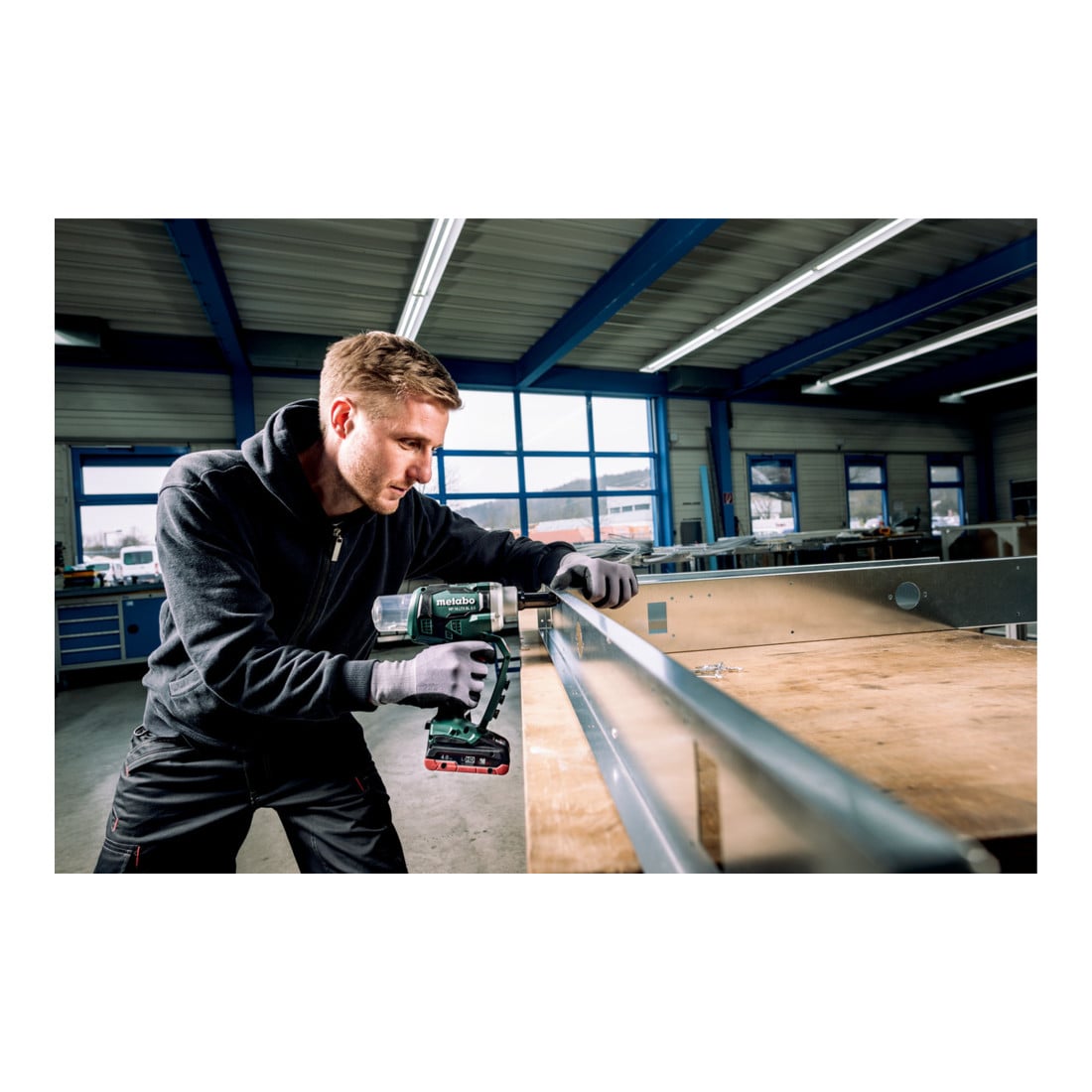 Metabo Akku-Blindnietpistole NP 18 LTX BL 5.0 metaBOX 145 L