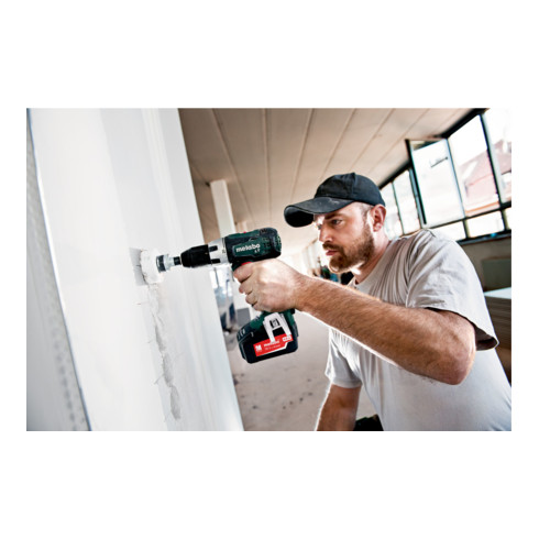 Metabo Akku-Bohrschrauber BS 18 LT metaBOX 145; 18V 2x4Ah Li-Power + ASC 55