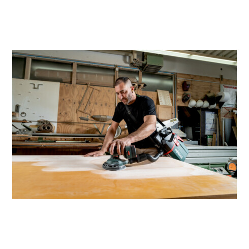Metabo Akku-Exzenterschleifer SXA 18 LTX 150 BL mit 150 mm Schleifteller ; Karton