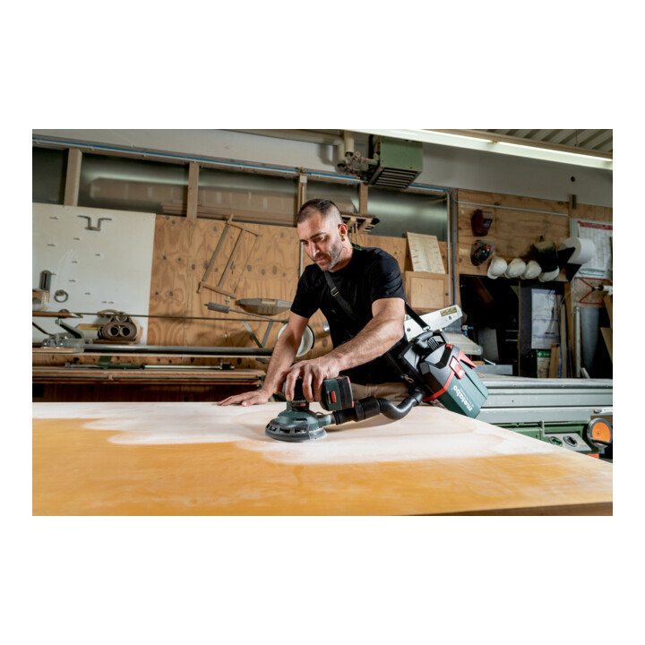 Metabo Akku-Exzenterschleifer SXA 18 LTX 150 BL mit 150 mm Schleifteller ; Karton