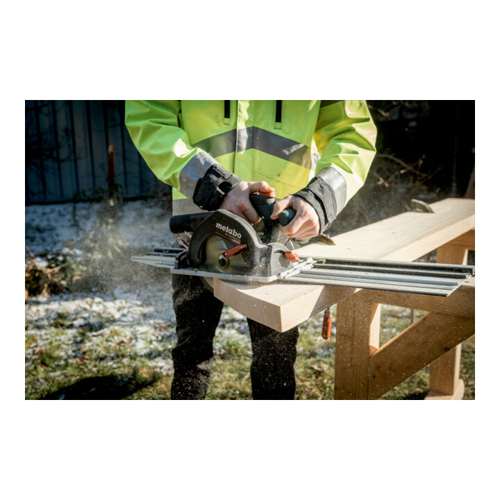 Metabo Akku-Handkreissäge KS 18 LTX 57 BL (691223000) mit Kappschiene KFS 44, metaBOX 340