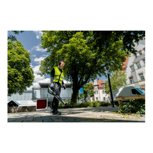 Metabo Akku-Laubbläser LB 18 LTX BL Karton; 18V 2x5.2Ah Li-Power + ASC 55