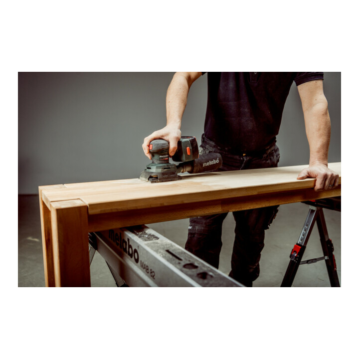 Metabo Akku-Multischleifer SM 18 LTX BL (602089840) mit zwei Schleiftellern, metaBOX 215