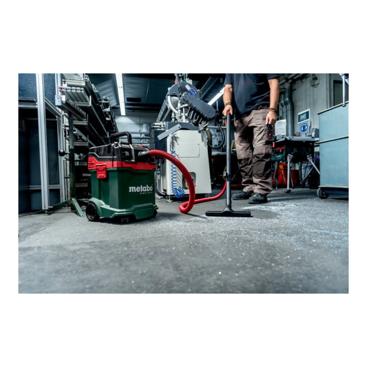 Metabo Akku-Nass-/Trockensauger AS 36-18 L 30 PC-CC (602073850) mit manueller Filterabreinigung und CordlessControl
